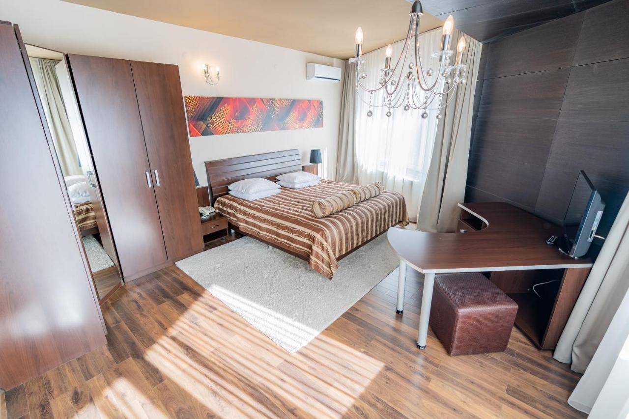 Hotel Belvedere บราชอฟ ภายนอก รูปภาพ