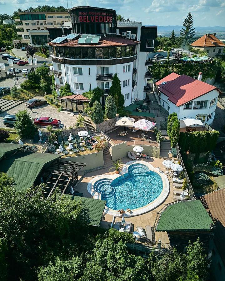 Hotel Belvedere บราชอฟ ภายนอก รูปภาพ