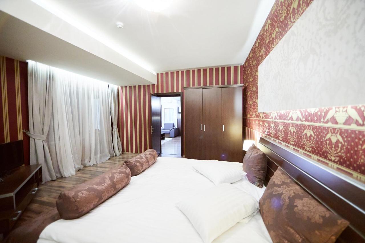 Hotel Belvedere บราชอฟ ภายนอก รูปภาพ