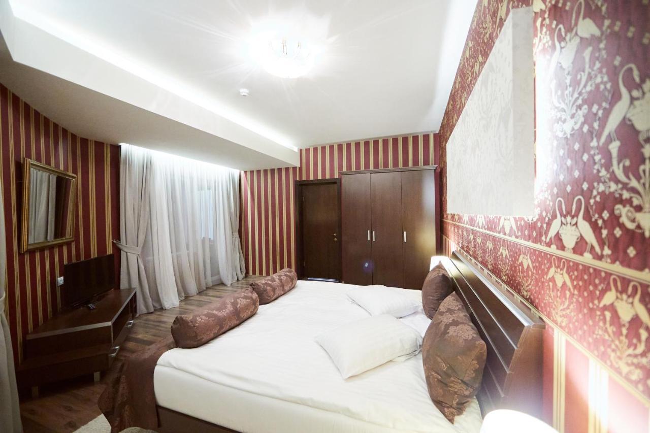 Hotel Belvedere บราชอฟ ภายนอก รูปภาพ